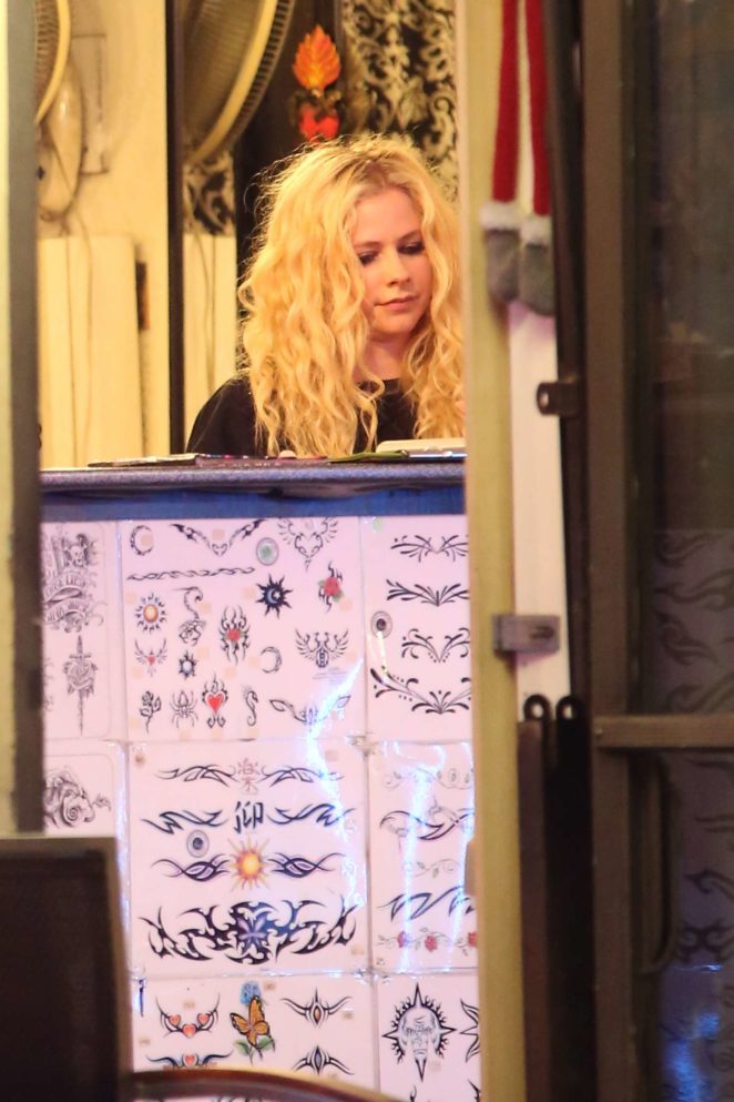Avril Lavigne at Tattoo Mania in West Hollywood